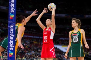 FRIDAY 14 AUGUST - England (ENG) v South Africa (RSA) in a Pool F Qualification Round game on Day 8 of the Netball World Cup 2015 SYDNEY. Photo: Murray Wilkinson (NWC2015 Media)