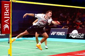 Ben Lane of Bristol Jets plays a shot at the net - Photo mandatory by-line: Robbie Stephenson/JMP - 07/11/2016 - BADMINTON - University of Derby - Derby, England - Team Derby v Bristol Jets - AJ Bell National Badminton League